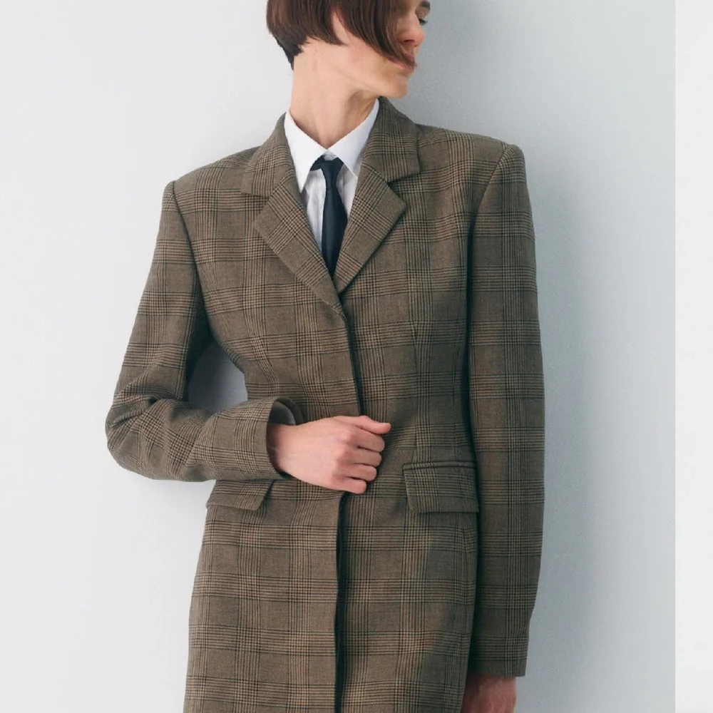 Aritzia Taupe Checkered Blazer Dress - Picture 4 of 10